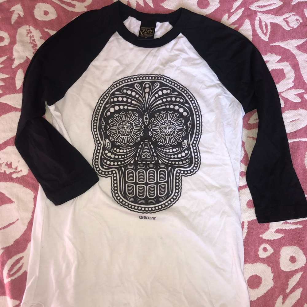 Obey baseball tee
